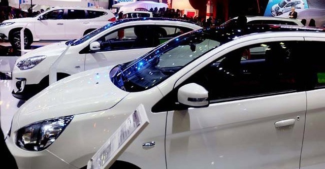 Dân ô tô nỗi sợ "cô hồn": Showroom lạnh lẽo, khách lắc đầu bỏ đi - 1
Nhiều người có tâm lý chờ đợi giá ô tô còn giảm nữa
