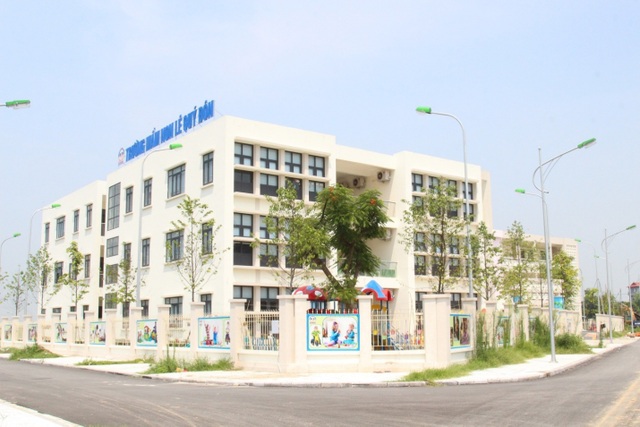 Trường mẫu giáo Lê Quý Đôn gồm 12 lớp học đáp ứng được chỗ học cho 350 bé trong từ 2 đến 5 tuổi