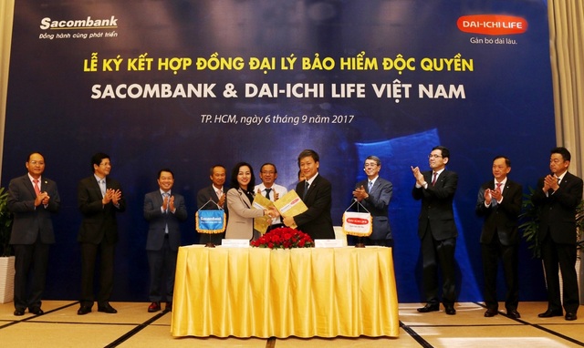 Cái bắt tay “lịch sử” giữa Dai-ichi Life Việt Nam và Sacombank - 1 Cái bắt tay “lịch sử” giữa Dai-ichi Life Việt Nam và Sacombank - 1