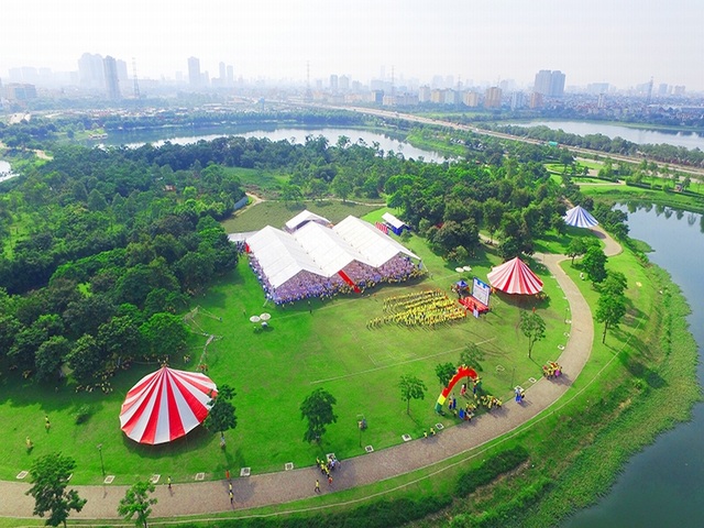 Vì sao Gamuda City ngày càng hấp dẫn người dân thủ đô? - 1 Một phần của công viên Yên Sở nhìn từ trên cao