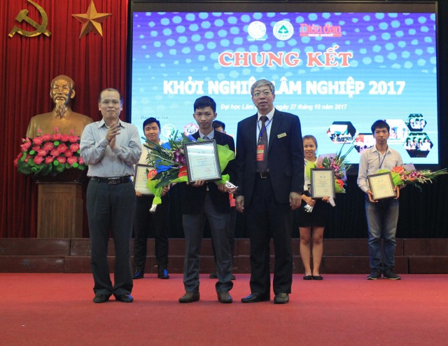 3 doanh nghiệp "tranh nhau" đầu tư vào dự án của sinh viên Lâm nghiệp - 1 3 doanh nghiệp "tranh nhau" đầu tư vào dự án của sinh viên Lâm nghiệp - 1