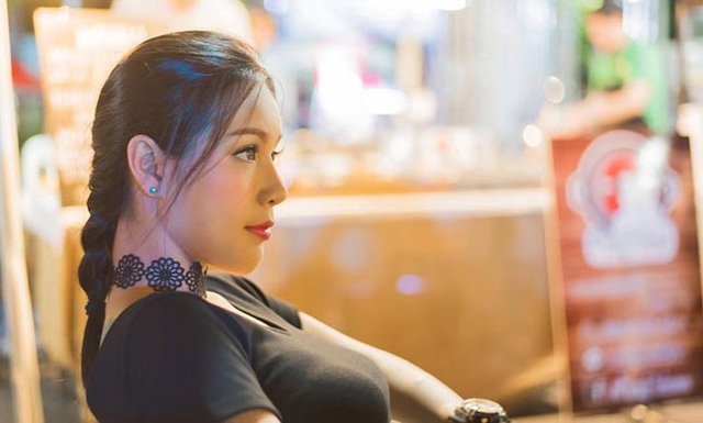 Cô gái có tài bốc đầu xe phân khối lớn khiến trai trẻ "săn lùng" - 14 Cô gái có tài bốc đầu xe phân khối lớn khiến trai trẻ "săn lùng" - 14