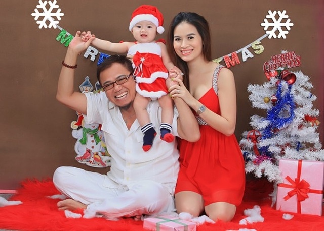 Những nghệ sĩ Việt lên chức bố ở tuổi đáng làm ông - 5 Gia đình nghệ sĩ Hồng Tơ