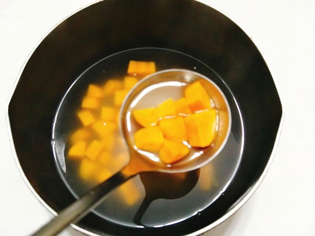 Ngày mưa gió, đãi cả nhà chè cốm khoai lang dẻo bùi, thơm ngọt - 6 Ngày mưa gió, đãi cả nhà chè cốm khoai lang dẻo bùi, thơm ngọt - 6