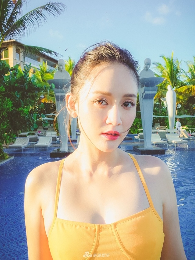 "Mỹ nữ bị tuột bikini" gây sốt vì 38 tuổi vẫn quá nóng bỏng - 16 "Mỹ nữ bị tuột bikini" gây sốt vì 38 tuổi vẫn quá nóng bỏng - 16