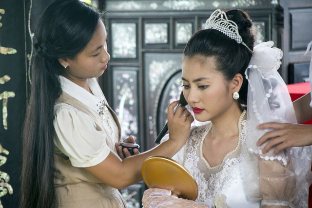 Những mỹ nữ từng bị gạ tình gây xôn xao showbiz Việt - 19 Những mỹ nữ từng bị gạ tình gây xôn xao showbiz Việt - 19