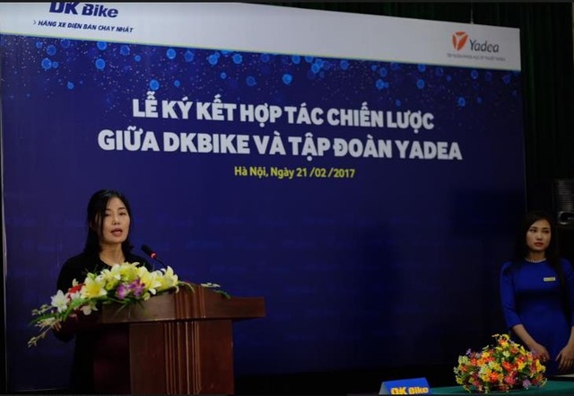 DKBike phân phối độc quyền xe điện YADEA và AIMA tại Việt Nam - 2 Bà Chu Hiểu Hà chia sẻ tại buổi họp báo.