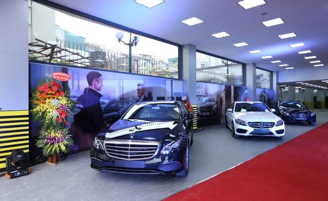 Đại lý thứ 13 của Mercedes-Benz tại Việt Nam chính thức lộ diện - 2 Các mẫu xe đẳng cấp nhất từ thương hiệu Mercedes-Benz đều xuất hiện tại Haxaco Kim Giang