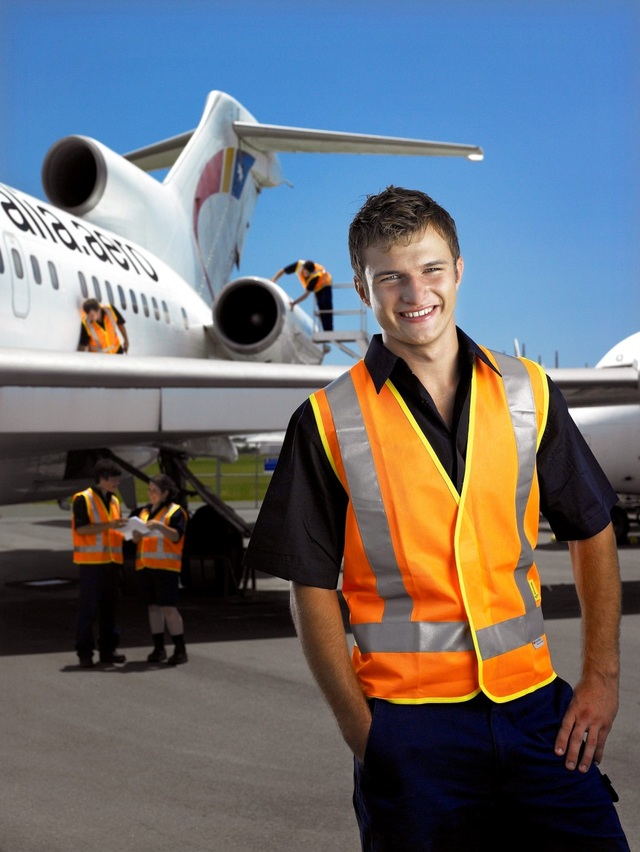 Kỹ sư bảo trì máy bay - Cơ hội nghề nghiệp rộng mở cùng mức lương "khủng" - 2