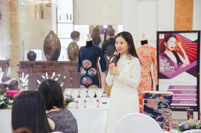 Đi tìm “Vẻ đẹp đích thực" ẩn trong tà áo dài Việt đương đại cùng Menard - 2 Chị Lê Thu Hiền trò chuyện cùng khách mời
