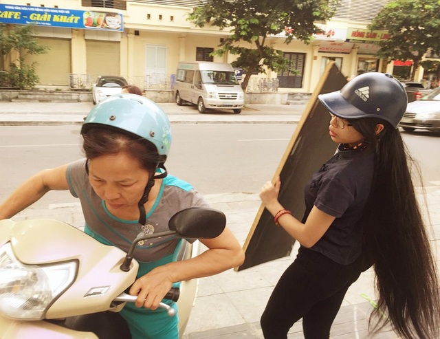 Thí sinh lỉnh kỉnh xô, chậu đi… thi đại học - 2 “Lỉnh kỉnh” như thí sinh thi vào ngành hội họa…