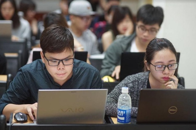 Những lưu ý khi chọn trường Đại học quốc tế - 2 Được kế thừa truyền thống về đào tạo CNTT từ Tổ chức giáo dục FPT và Chuyên ngành Khoa học máy tính xếp Top 5 tại London về sự hài lòng của sinh viên (Student Satisfaction) do Complete University Guide 2017, các ngành thiết kế đồ hoạ và quản trị sự kiện với giáo trình Anh quốc cũng được cho là một lợi thế của sinh viên Đại học Greenwich (Việt Nam).