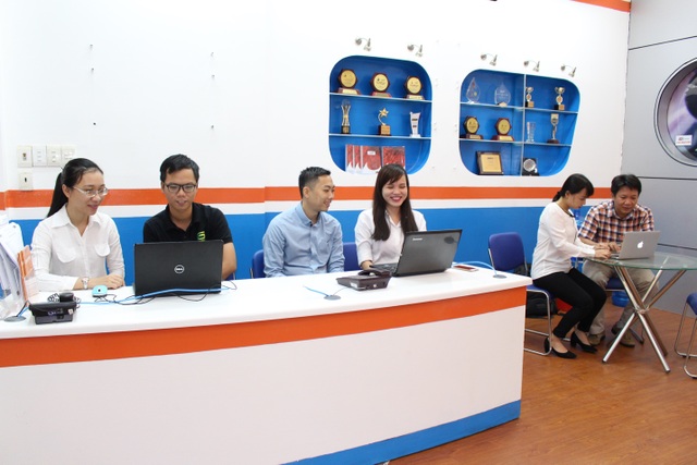 Toàn cảnh tư vấn “Học Lập trình, con đường dẫn đến thành công” - 10 Các chuyên gia tư vấn nhận được rất nhiều câu hỏi từ độc giả Dân trí.