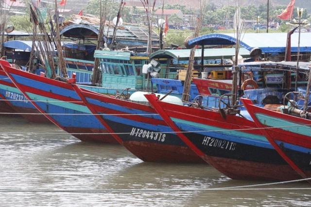 Bão số 2 gây mưa lớn, biển động mạnh tại Hà Tĩnh - 3 Bão số 2 gây mưa lớn, biển động mạnh tại Hà Tĩnh - 3