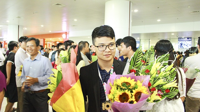 Thí sinh Đông Nam Á duy nhất giành HCV Olympic Tin học Quốc tế 2017 - 2
Chàng trai vàng của Tin học Việt Nam từng không thích học Tin.