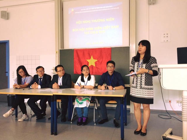 Tưng bừng chuỗi sự kiện Hội trại thanh niên sinh viên Việt tại Đức 2017 - 2
Hội nghị Thường niên Hội SVVN tại CHLB Đức.