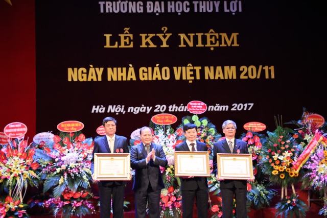 Trường ĐH Thủy Lợi tri ân các thế hệ nhà giáo - 2 Trường ĐH Thủy Lợi tri ân các thế hệ nhà giáo - 2