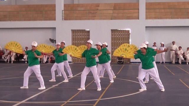 3 sai lầm khiến người huyết áp cao đột quỵ lúc nào không biết - 2 Người cao huyết áp cần luyện tập vừa sức 30 phút/ngày