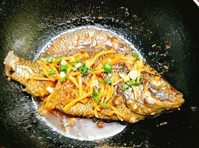 Cá rô phi sốt nước tương đơn giản mà thơm ngon đến nao lòng - 9 Cá rô phi sốt nước tương đơn giản mà thơm ngon đến nao lòng - 9