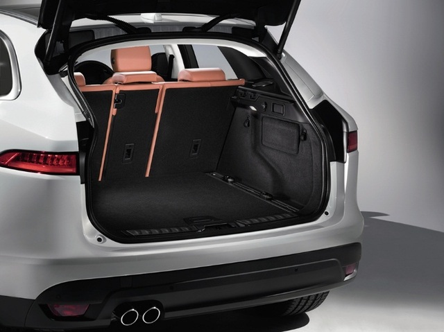 Jaguar F-PACE - Kẻ thay đổi cuộc chơi - 3 Jaguar F-PACE - Kẻ thay đổi cuộc chơi - 3