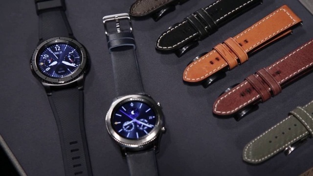 Vì sao thị trường smarwatch khởi sắc hơn? - 3 Những giá trị tinh tế trong thiết kế của Gear S3 đã xóa nhòa khoảng cách giữa đồng hồ truyền thống và smartwatch vốn thường bị xem có thiết kế kém tinh tế