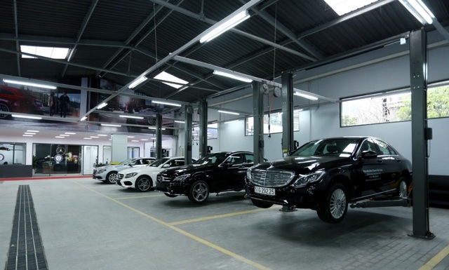Đại lý thứ 13 của Mercedes-Benz tại Việt Nam chính thức lộ diện - 3 Xưởng dịch vụ gồm 17 trạm sửa chữa và đồng sơn được đầu tư trang thiết bị hiện đại theo tiêu chuẩn toàn cầu của Mercedes-Benz