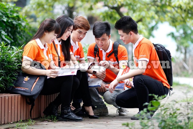 Toàn cảnh tư vấn “Chọn việc làm hay chọn bằng cấp?” - 12 Nhiều Doanh nghiệp đánh giá cao sinh viên FPT Polytechnic và xúc tiến các chương trình hợp tác bền vững với FPT Polytechnic trong quá trình đào tạo.