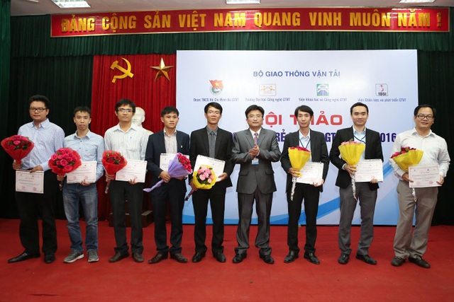 
8X Viá»t tham gia há»i tháº£o NhÃ  khoa há»c tráº» ngÃ nh GTVT.
