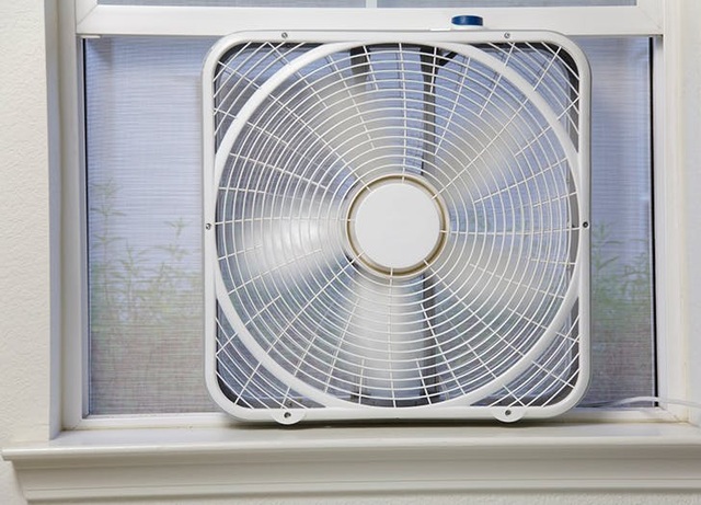 Những cách siêu nhanh để xử lý làn da cháy nắng sau kỳ nghỉ hè - 3 Những cách siêu nhanh để xử lý làn da cháy nắng sau kỳ nghỉ hè - 3