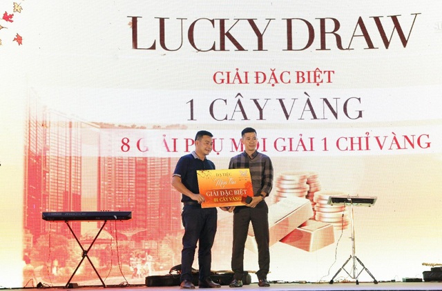 Thưởng thức “Mùa thu châu Âu” tại khu vườn Sunshine City - 3 Thưởng thức “Mùa thu châu Âu” tại khu vườn Sunshine City - 3