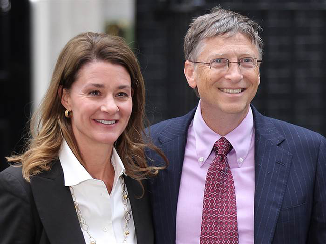 Tỷ phú Bill Gates nhắn gửi đến các sinh viên vừa tốt nghiệp năm 2017 - 4 Bill Gates và vợ, bà Melinda Gates. (Ảnh: Getty Images)
