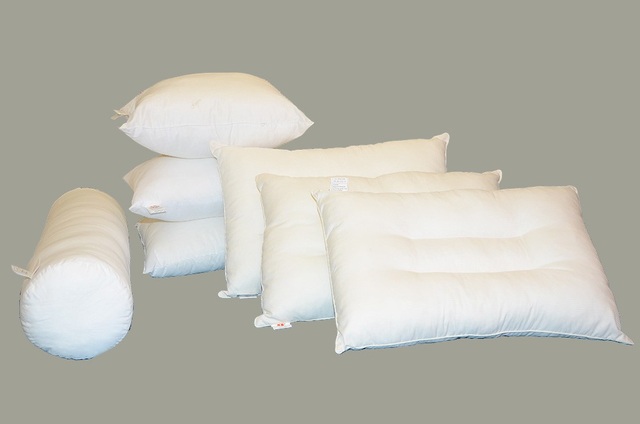 Hoàng Hải khuyến mại nhiều mẫu chăn ga đẹp cho năm mới - 4 Bên cạnh đó, Hoàng Hải cũng có sản phẩm đệm được người tiêu dùng ưa chuộng. Đệm cao cấp của Hoàng Hải, với 2 dòng sản phẩm đệm lò xo và đệm bông ép, được sản xuất trên dây chuyền công nghệ hiện đại, nguyên liệu ngoại nhập…