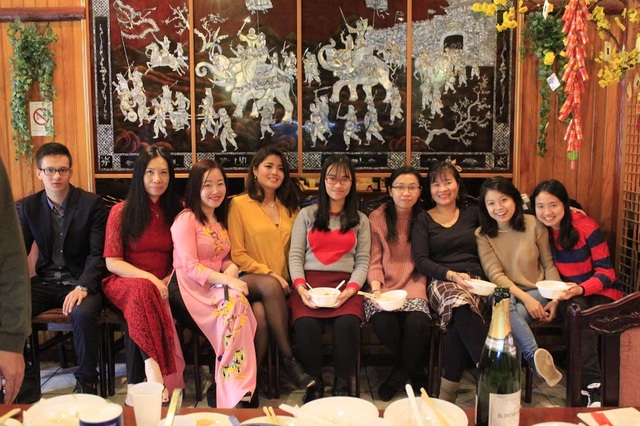 “Tết con gà - Tết của cả nhà” cùng hội sinh viên Việt tại Toulon, Pháp - 5 “Tết con gà - Tết của cả nhà” cùng hội sinh viên Việt tại Toulon, Pháp - 5