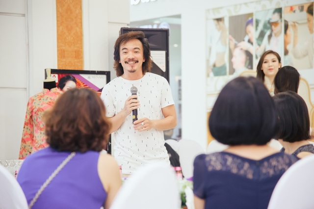 Đi tìm “Vẻ đẹp đích thực" ẩn trong tà áo dài Việt đương đại cùng Menard - 5 Nghệ nhân áo dài Vương Đình Hải thích thú trước những câu hỏi về cách mặc áo dài