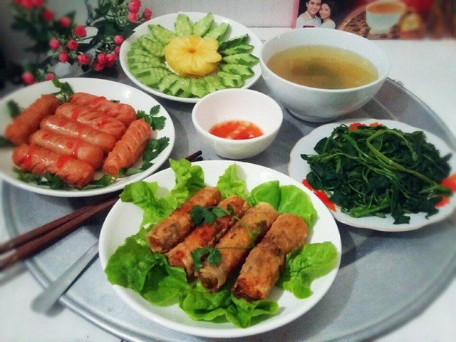 Cô vợ suốt ngày than béo nhưng lúc nào cũng nấu la liệt đồ ăn - 2 Cô vợ suốt ngày than béo nhưng lúc nào cũng nấu la liệt đồ ăn - 2