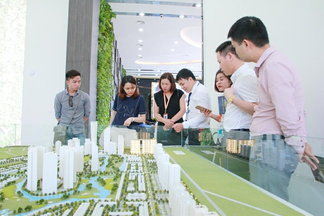 Thưởng thức “Mùa thu châu Âu” tại khu vườn Sunshine City - 6 Thưởng thức “Mùa thu châu Âu” tại khu vườn Sunshine City - 6