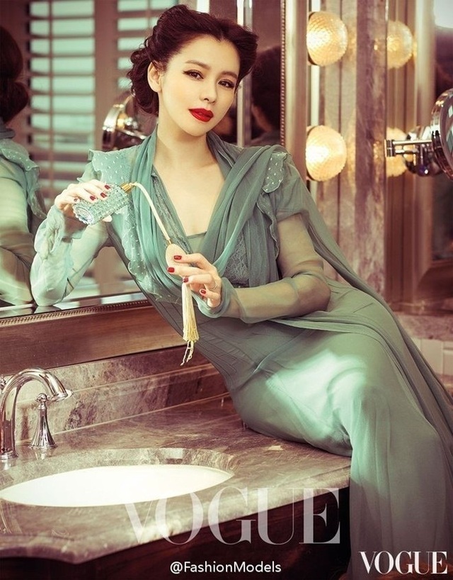 Đời thực của 5 mỹ nhân chuyên đóng cảnh nóng - 22 Hiện tại, cô đã tái xuất làng giải trí nhưng chỉ tham gia các game show và chụp ảnh thời trang