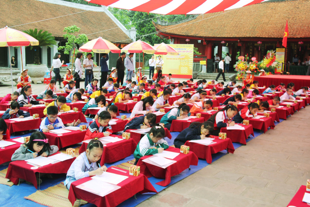 1,5 triệu suất sữa trao nguồn dinh dưỡng lành cho trẻ em trước mùa thi - 9 1,5 triệu suất sữa trao nguồn dinh dưỡng lành cho trẻ em trước mùa thi - 9