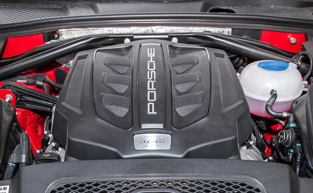 Porsche Macan GTS mới có gì để tự hào? - 3
Porsche Macan GTS được trang bị động cơ V6 tăng áp kép 3.0L, cho công suất tối đa 300 mã lực tại tốc độ 6.000 vòng/phút và mô-men xoắn 500 Nm tại 1.650-4.000 vòng/phút.
