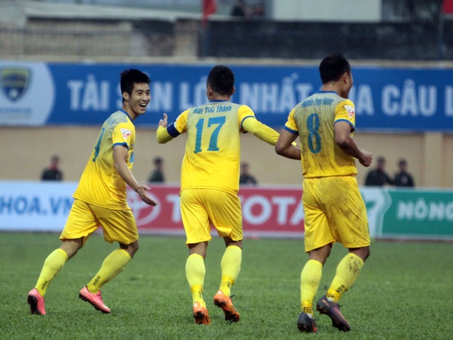 Đánh bại Long An, Thanh Hoá toàn thắng cả 3 trận tại V-League - 2
Niềm vui chiến thắng của Thanh Hóa