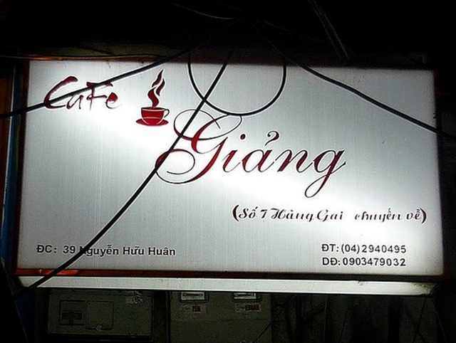 Những quán cà phê đi cùng năm tháng của Thủ đô - 4 Cà phê Giảng là cái tên không thể quên của Hà Nội.