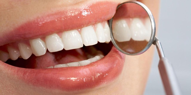 Tiết lộ 5 vấn đề sức khỏe qua răng miệng - 1 Tiết lộ 5 vấn đề sức khỏe qua răng miệng - 1