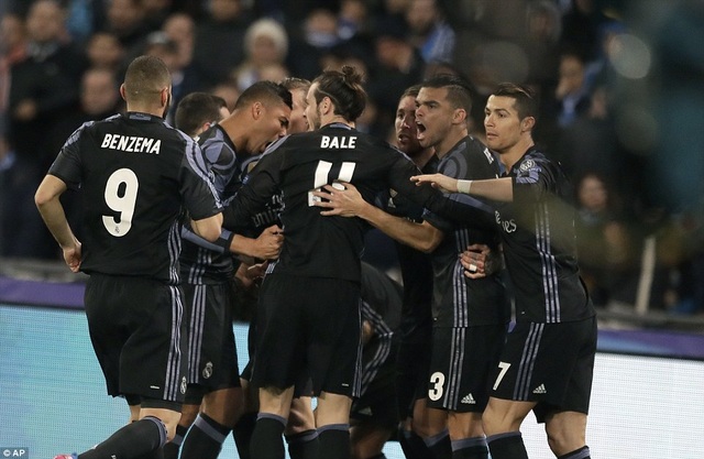 Napoli 1-3 Real Madrid: Ramos và Morata tỏa sáng - 3
Real Madrid dễ dàng có mặt ở tứ kết Champions League năm nay