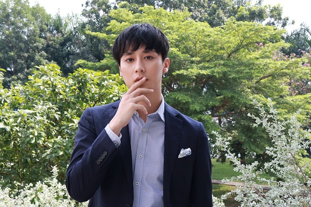 Rocker Nguyễn: “Hoạt động nghệ thuật làm gì khi chỉ nói về chuyện đời tư” - 7 Dựa vào chuyện riêng tư để có danh tiếng là điều không hề xứng đáng.