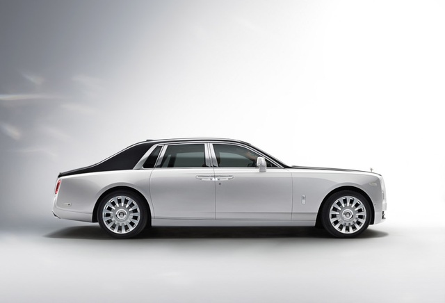 Rolls-Royce giới thiệu Phantom thế hệ mới - 12 Rolls-Royce giới thiệu Phantom thế hệ mới - 12