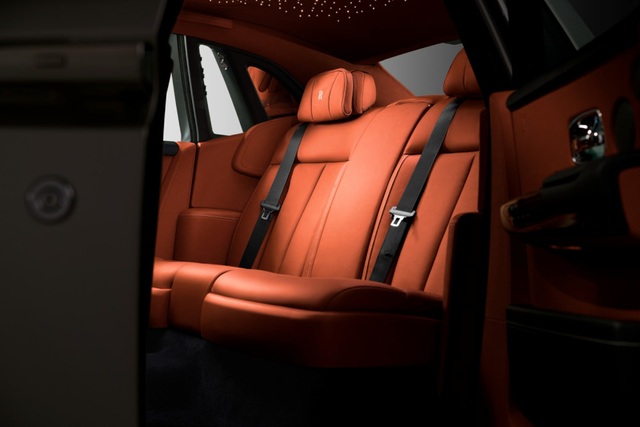 Rolls-Royce giới thiệu Phantom thế hệ mới - 16 Rolls-Royce giới thiệu Phantom thế hệ mới - 16