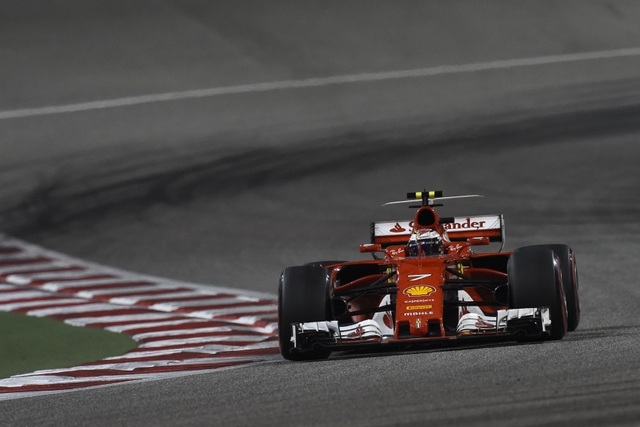 Đánh bại Hamilton và Bottas, Vettel có chiến thắng chặng thứ 2 - 4 Đánh bại Hamilton và Bottas, Vettel có chiến thắng chặng thứ 2 - 4