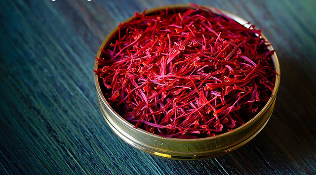 “Vàng đỏ” vài trăm triệu/kg, không biết chọn, mua xách tay vẫn dính hàng “lởm” - 2 Saffron có giá lên tới hàng trăm triệu đồng/kg