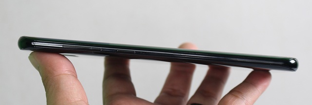 Đập hộp Galaxy S8+ chính hãng đầu tiên tại Việt Nam - 8 Đập hộp Galaxy S8+ chính hãng đầu tiên tại Việt Nam - 8
