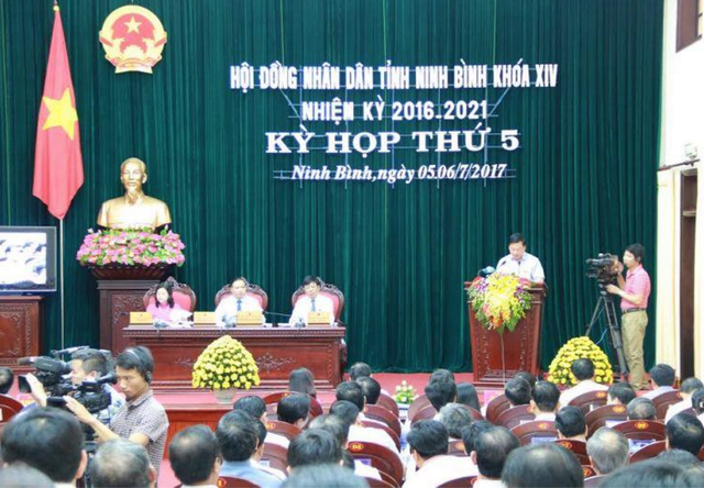 Dân “truy” trách nhiệm dự án trường đại học trăm tỷ “đắp chiếu” - 1 Dân “truy” trách nhiệm dự án trường đại học trăm tỷ “đắp chiếu” - 1